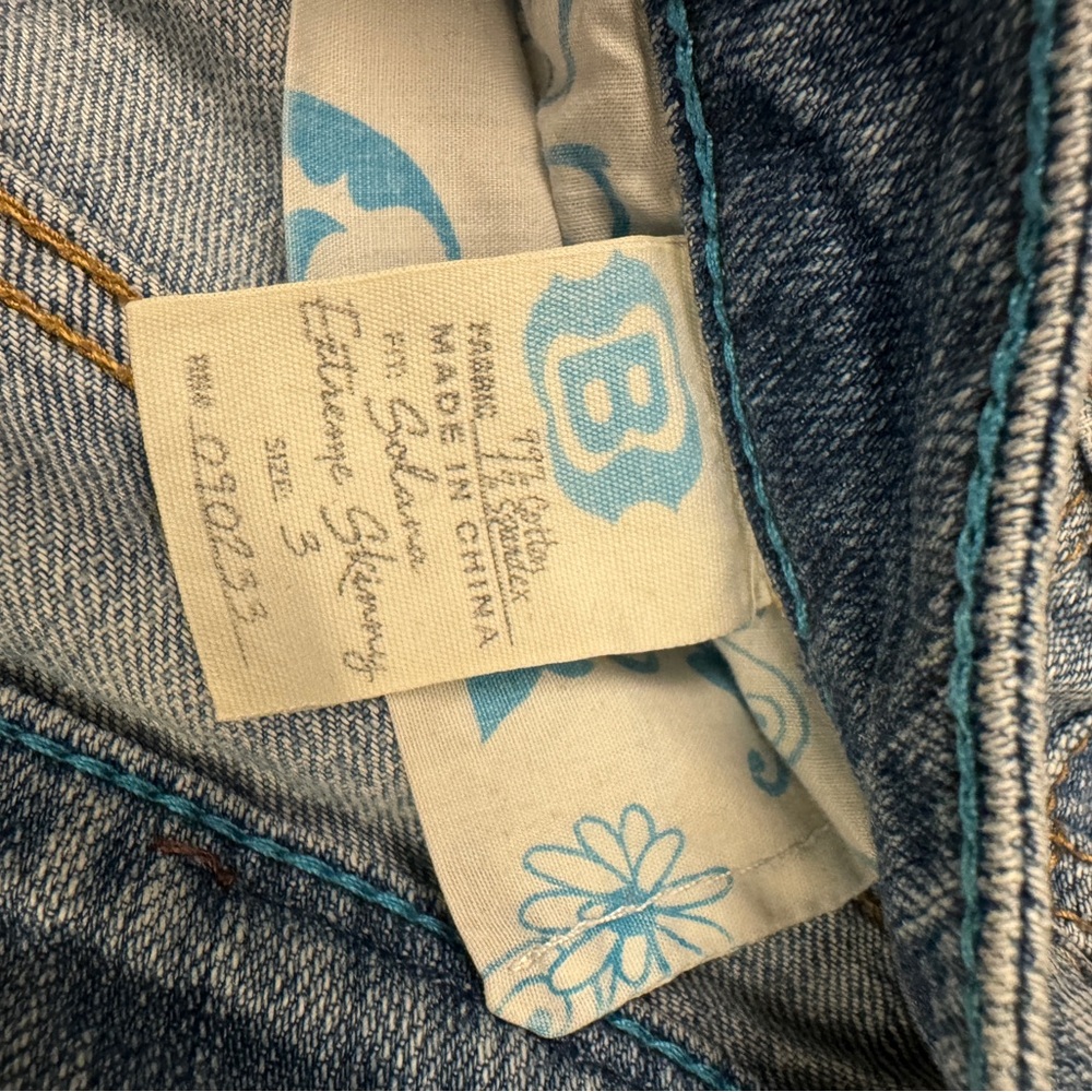 Bullhead Jeans - Picture 6 of 7